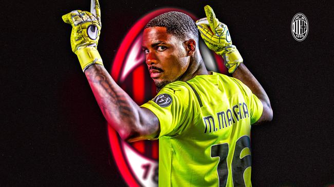 云南玉昆祝贺铜梁龙冲超：对从业余联赛起步的艰辛感同身受