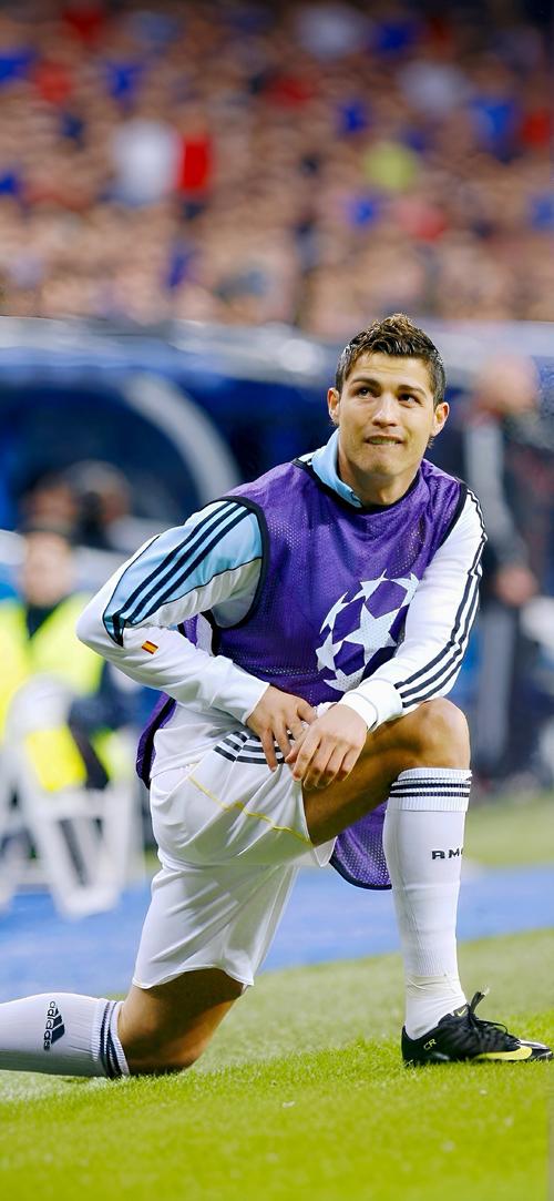 阿利松：为伊萨克进球感到高兴，希望他只是受到冲撞并非重伤（阿利松：为伊萨克破门高兴，盼他只是被撞到并无大碍）