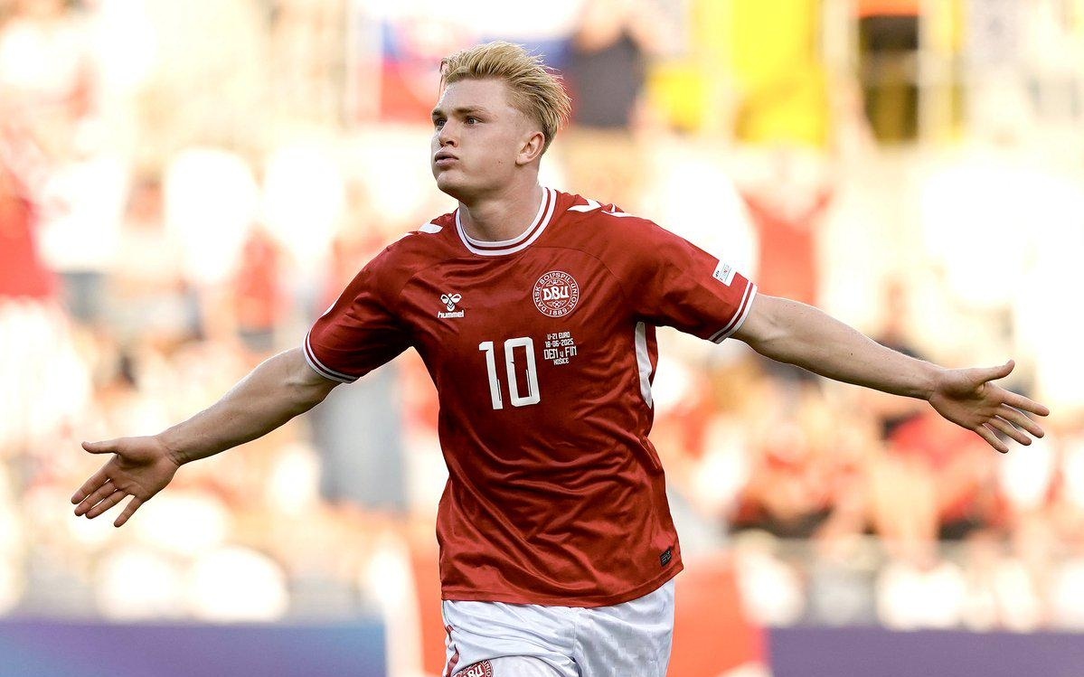 本轮欧冠最佳阵容：姆巴佩、维蒂尼亚领衔，赖斯、库库在列（欧冠本轮最佳阵容出炉：姆巴佩、维蒂尼亚领衔，赖斯、库库入选）