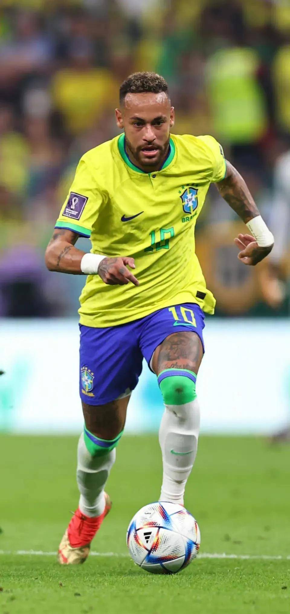 斯洛特：失去伊萨克是沉重打击，和狼队一起怀念若塔（斯洛特称伊萨克缺席是巨大打击，将与狼队共同追忆若塔）